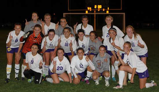 110812mhssoccer8224